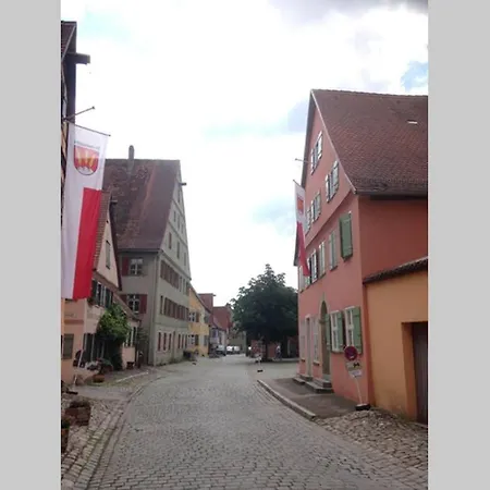 Gemuetliche Altstadtwohnung In شقة *